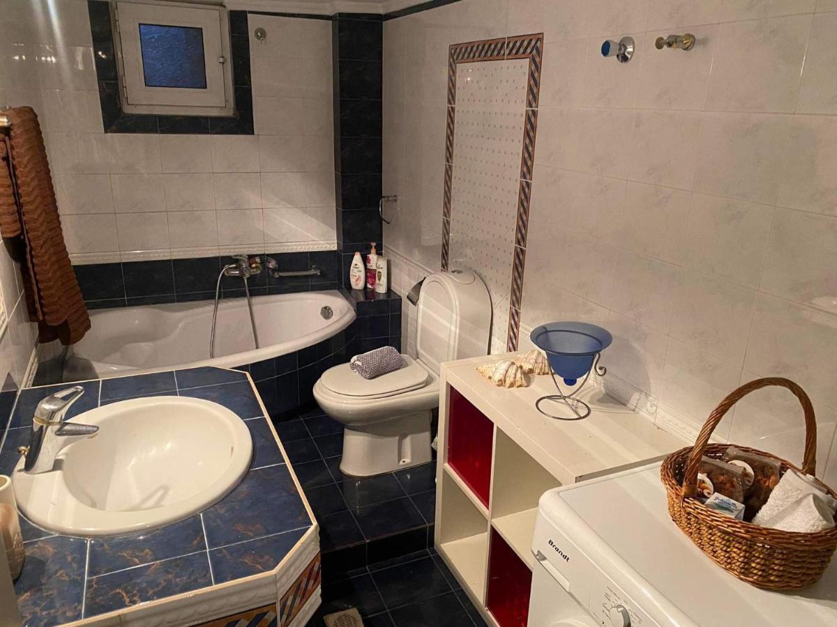 Elegante Apartamento Centrale Tríkala Exterior foto